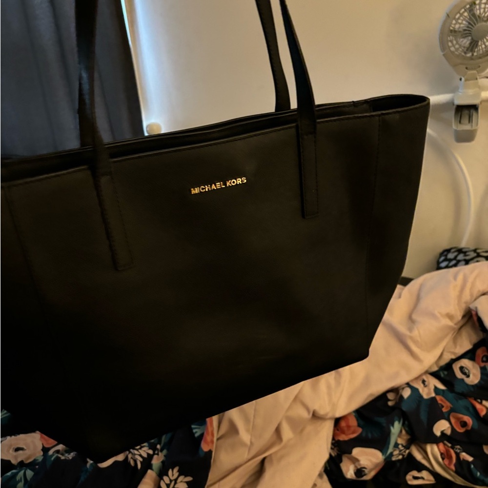 Michael kors tote bag